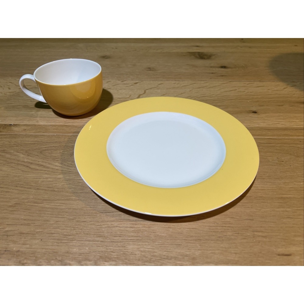Crate‎ and barrel Hamptons yellow salad plate and coffee cup